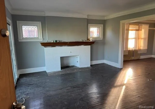 Photo 2 of Multi family home for sale at 2517 Taylor St, Detroit, MI 48206 | MLS# 20261080620 | Listing updated on 2026-10-22