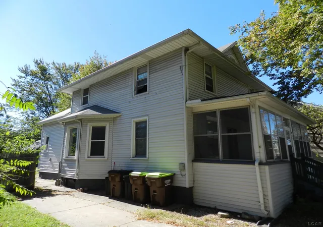 Photo 2 of Single family home for sale at 619 W 5th Street, Monroe, MI 48161 | MLS# 56050223892 | Listing updated on 2026-10-06