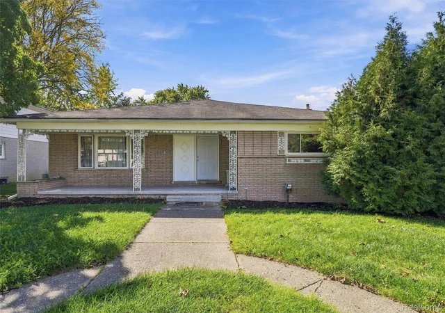Photo 1 of Single family home for sale at 25685 Grand Concourse St, Southfield, MI 48075 | MLS# 20261080631 | Listing updated on 2026-10-12