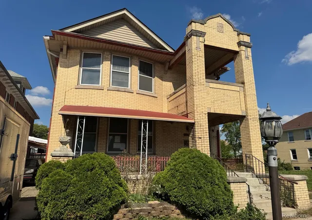 Photo 1 of Sale Pending at 2722 Calvert St, Detroit, MI 48206 | MLS# 20261080632 | Listing updated on 2026-10-15