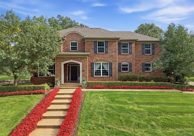 Photo 1 of Sale Pending at 319 Greenan Ln, Lake Orion, MI 48362 | MLS# 20261080634 | Listing updated on 2026-10-08