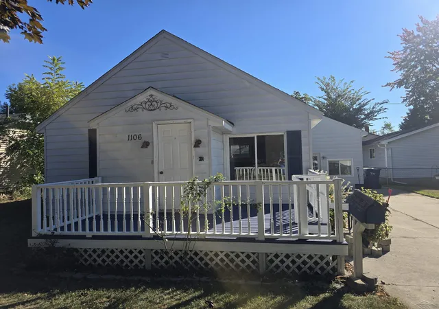 Photo 1 of Single family home for sale at 1106 N Dean St, Bay City, MI 48706 | MLS# 61050223899 | Listing updated on 2026-10-19