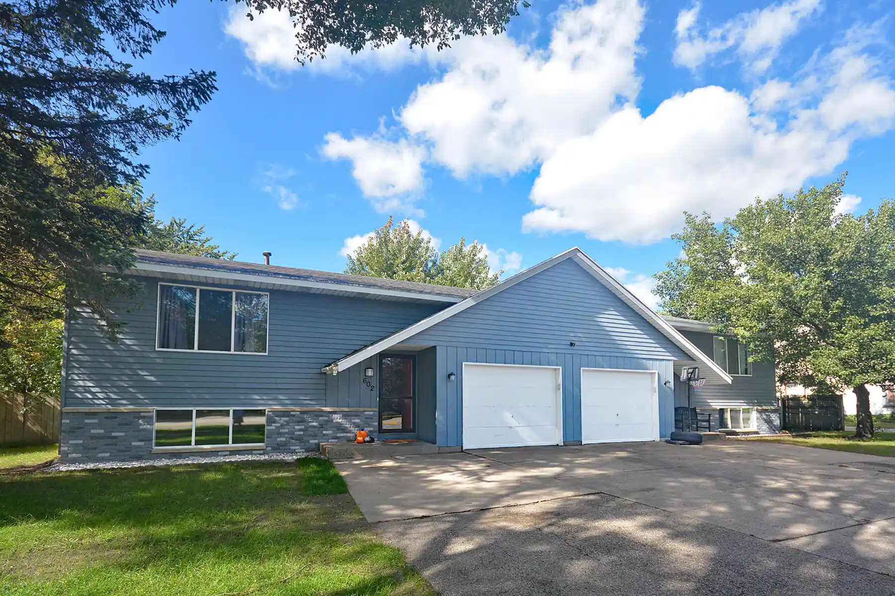 Listing Photo 1 - Condo for sale in 602 136th Ave located at 602 136th Ave, Holland, MI 49424 - Unit 602 136th Avenue