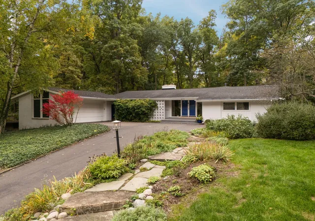 Photo 1 of Single family home for sale at 3070 Exmoor Rd, Ann Arbor, MI 48104 | MLS# 81026053033 | Listing updated on 2026-10-13