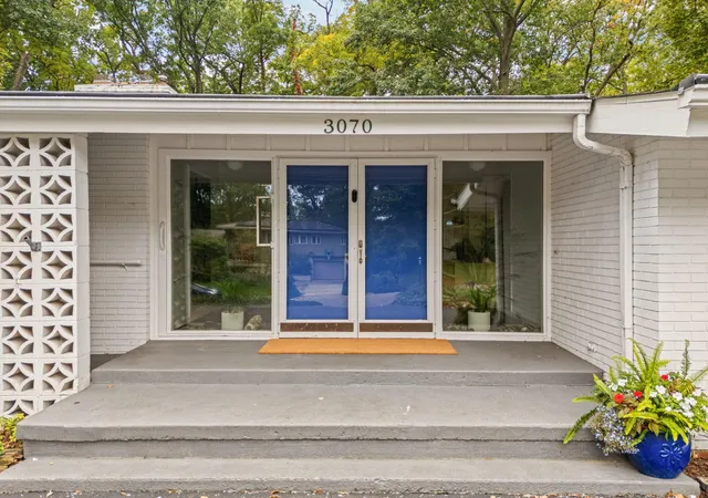 Photo 2 of Single family home for sale at 3070 Exmoor Rd, Ann Arbor, MI 48104 | MLS# 81026053033 | Listing updated on 2026-10-13