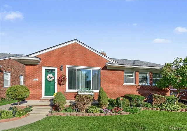 Photo 2 of Single family home for sale at 21750 Schroeder Ave, Eastpointe, MI 48021 | MLS# 20261080671 | Listing updated on 2026-10-20