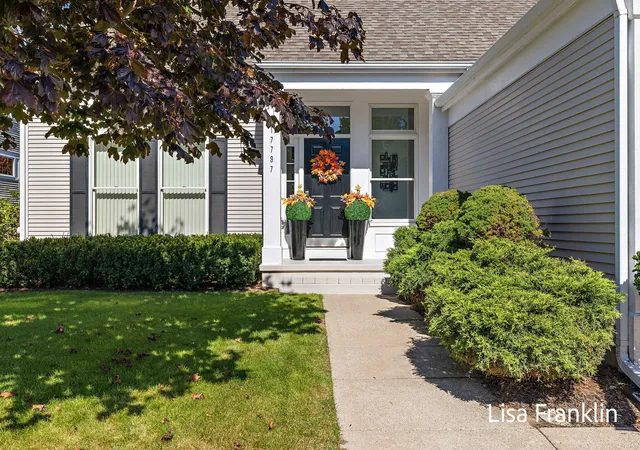 Photo 3 of Condo for sale at 17797 Woodcreek Ln, Spring Lake, MI 49456 | MLS# 71026053067 | Listing updated on 2026-10-20