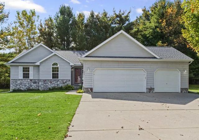 Single family home for sale at 6460 Whisper Ridge Ct, Burton, MI 48509 | MLS# 58050223918