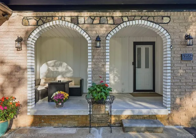 Photo 2 of Single family home for sale at 5355 W Doherty Dr, West Bloomfield, MI 48323 | MLS# 20261080695 | Listing updated on 2026-10-18