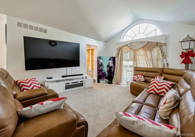 Photo 2 of Single family home for sale at 6358 Dexter St, Romulus, MI 48174 | MLS# 20261080709 | Listing updated on 2026-10-09