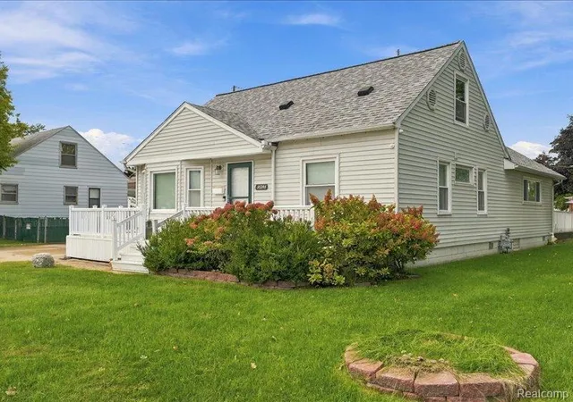 Photo 2 of Single family home for sale at 31244 Krauter Ave, Garden City, MI 48135 | MLS# 20261080710 | Listing updated on 2026-10-09