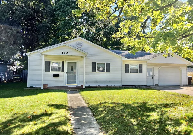 Photo 1 of Sale Pending at 310 N Clinton St, Saint Louis, MI 48880 | MLS# 72026053089 | Listing updated on 2026-10-22