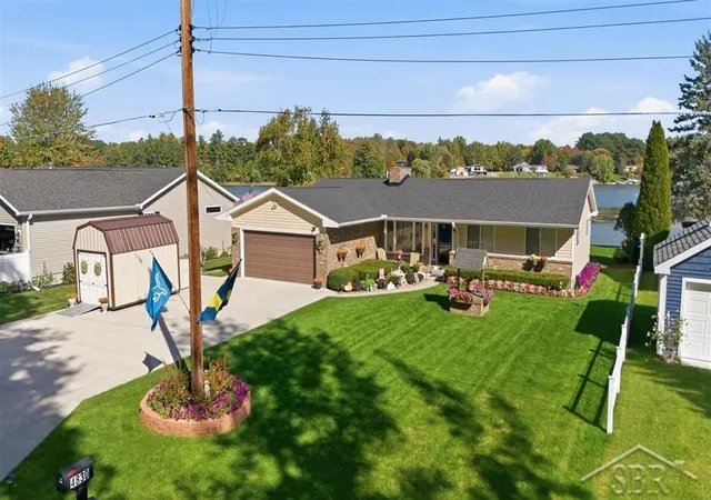 Photo 2 of Single family home for sale at 4830 N Verity Ct, Sanford, MI 48657 | MLS# 61050223943 | Listing updated on 2026-10-06