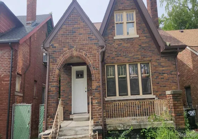 Photo 1 of Single family home for sale at 9241 Mendota St, Detroit, MI 48204 | MLS# 20261080769 | Listing updated on 2026-10-10