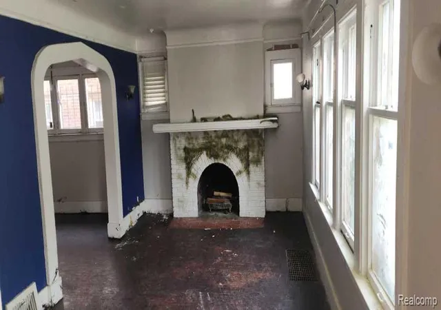 Photo 2 of Single family home for sale at 9241 Mendota St, Detroit, MI 48204 | MLS# 20261080769 | Listing updated on 2026-10-10