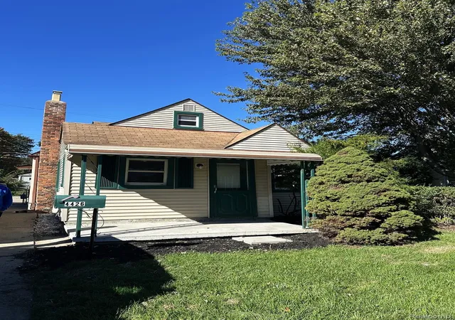 Photo 1 of Sale Pending at 4426 Pelham St, Dearborn Heights, MI 48125 | MLS# 20261080775 | Listing updated on 2026-10-12