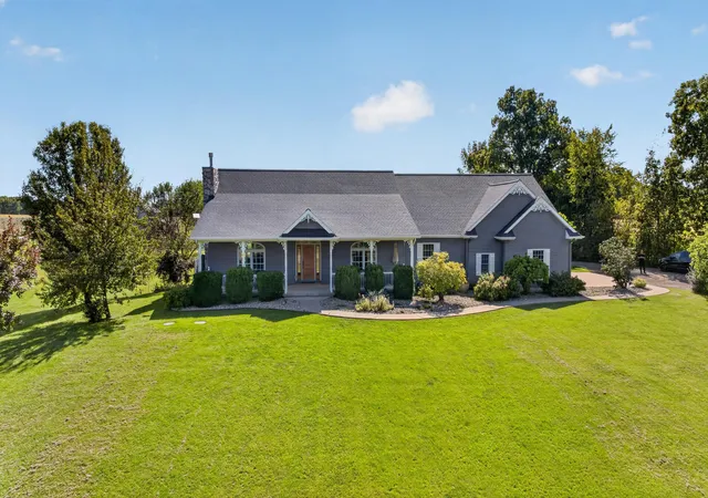 Photo 1 of Single family home for sale at 17485 Raymond Rd, Addison, MI 49220 | MLS# 55026053138 | Listing updated on 2026-10-10