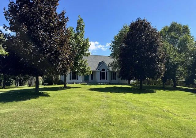 Photo 3 of Single family home for sale at 5261 N Rollin Hwy, Manitou Beach, MI 49253 | MLS# 55026053139 | Listing updated on 2026-10-06