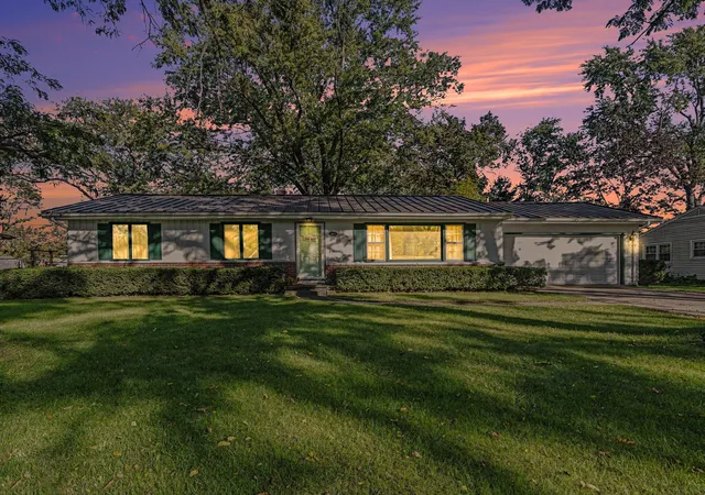 Photo 1 of Sale Pending at 809 Canterbury Dr, Sturgis, MI 49091 | MLS# 68026053137 | Listing updated on 2026-10-17