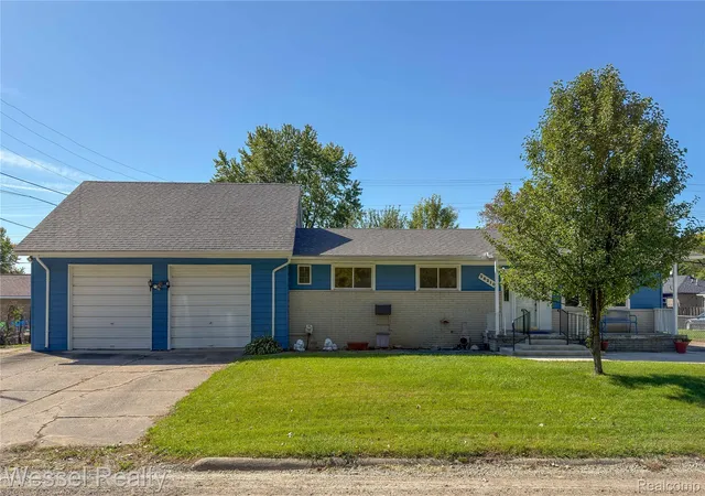 Photo 1 of Single family home for sale at 28210 Vandy St, Harrison Township, MI 48045 | MLS# 20261080804 | Listing updated on 2026-10-10