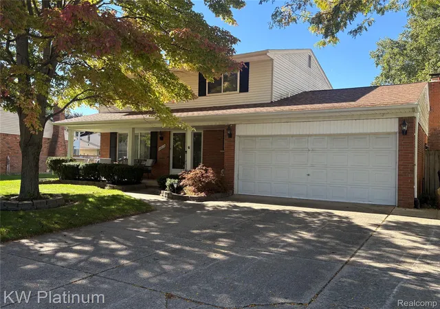 Photo 1 of Single family home for sale at 42213 Niagara Dr, Sterling Heights, MI 48313 | MLS# 20261080814 | Listing updated on 2026-10-12