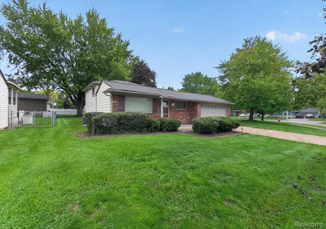 Photo 2 of Single family home for sale at 44546 Twyckingham Ln, Canton, MI 48187 | MLS# 20261080817 | Listing updated on 2026-10-10