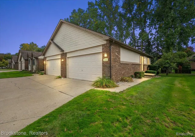 Photo 1 of Condo for sale at 20470 Longwood Dr, Clinton Township, MI 48038 | MLS# 20261080821 | Listing updated on 2026-10-10