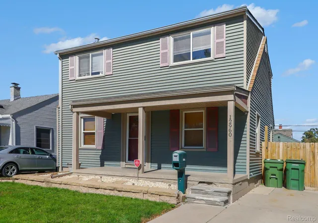 Photo 3 of Single family home for sale at 12960 Walnut St, Southgate, MI 48195 | MLS# 20261080837 | Listing updated on 2026-10-13