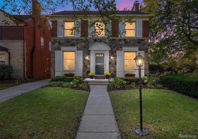 Photo 2 of Single family home for sale at 20145 Renfrew Rd, Detroit, MI 48221 | MLS# 20261080847 | Listing updated on 2026-10-17