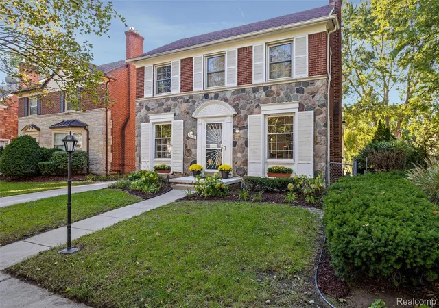 Photo 3 of Single family home for sale at 20145 Renfrew Rd, Detroit, MI 48221 | MLS# 20261080847 | Listing updated on 2026-10-17