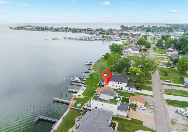 Photo 3 of Single family home for sale at 41260 Conger Bay Dr, Harrison Township, MI 48045 | MLS# 20261080848 | Listing updated on 2026-10-10