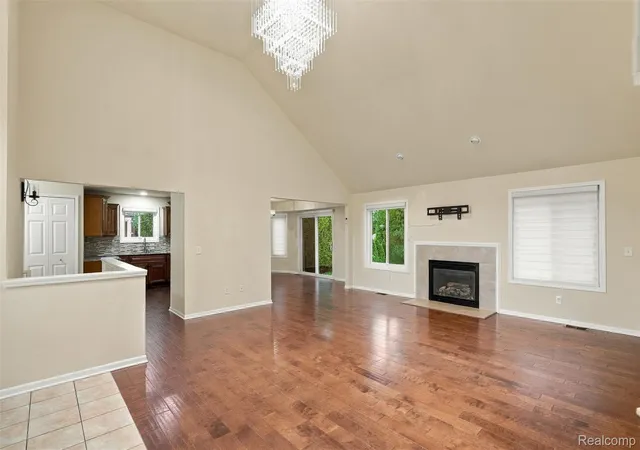 Photo 4 of Single family home for sale at 50576 Commons Dr, Macomb, MI 48042 | MLS# 20261080874 | Listing updated on 2026-10-07