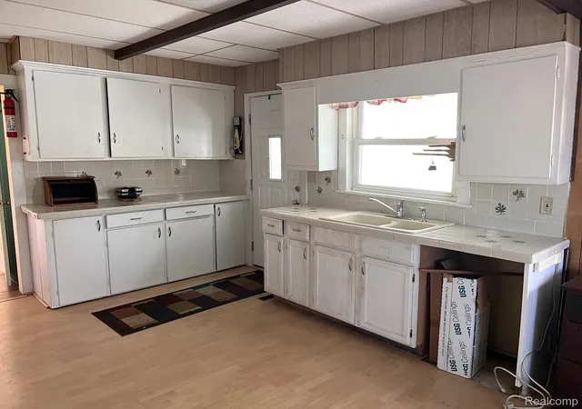 Photo 3 of Single family home for sale at 14940 S Morrice Rd, Perry, MI 48872 | MLS# 20261080891 | Listing updated on 2026-10-19