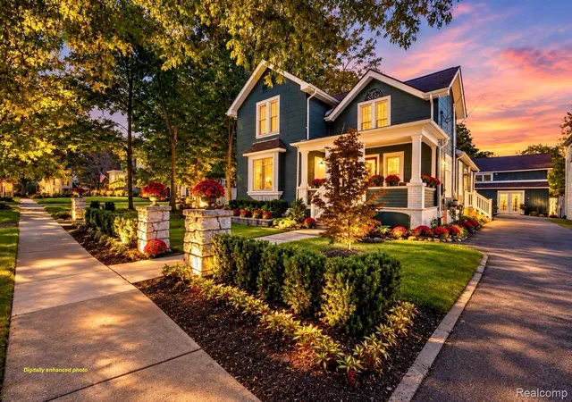 Photo 1 of Single family home for sale at 210 College St, Holly, MI 48442 | MLS# 20261080898 | Listing updated on 2026-10-21