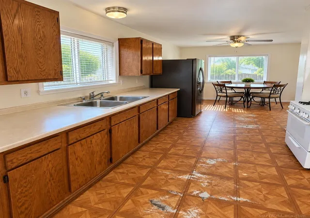 Photo 3 of Single family home for sale at 8661 Packard Ave, Warren, MI 48089 | MLS# 58050223997 | Listing updated on 2026-10-06