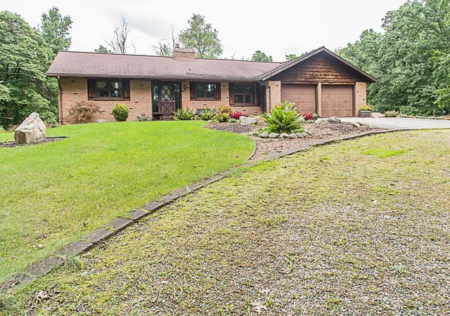 Photo 1 of Single family home for sale at 7698 W North Ave, Kalamazoo, MI 49009 | MLS# 66026053188 | Listing updated on 2026-10-28