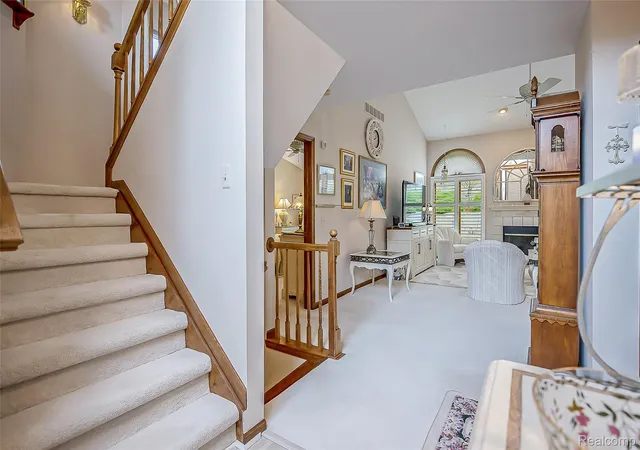 Listing Photo 5 - Condo for sale in building located at 137 Hampton Ct, Northville, MI 48168