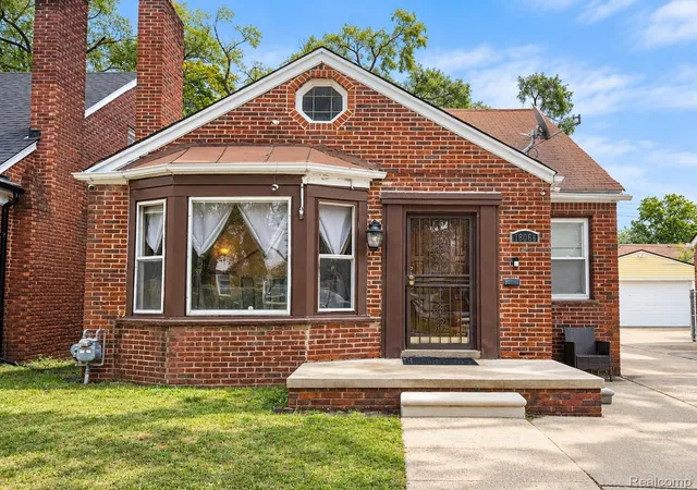 Photo 1 of Single family home for sale at 18086 Mendota St, Detroit, MI 48221 | MLS# 20261080929 | Listing updated on 2026-10-09