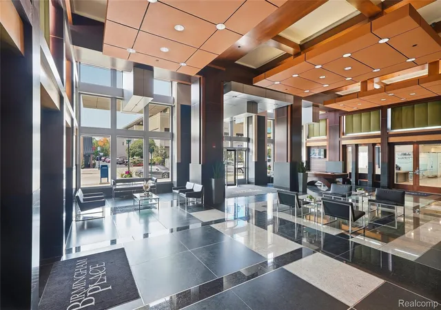 Listing Photo 4 - Condo for sale in building located at 411 S Old Woodward Ave, Birmingham, MI 48009 - Unit #813