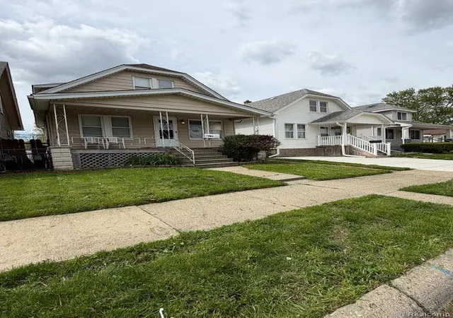 Photo 1 of Single family home for sale at 705 Cleophus Pkwy, Lincoln Park, MI 48146 | MLS# 20261080955 | Listing updated on 2026-10-15