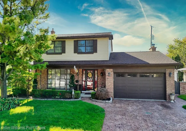 Photo 3 of Single family home for sale at 31225 Gay St, Roseville, MI 48066 | MLS# 20261080965 | Listing updated on 2026-10-09