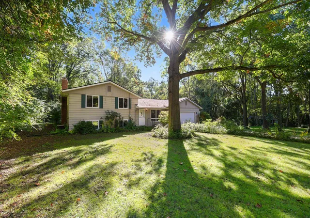 Photo 1 of Single family home for sale at 7411 Bush Rd, Chelsea, MI 48118 | MLS# 81026053209 | Listing updated on 2026-10-23