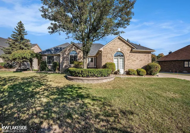 Photo 1 of Single family home for sale at 2679 Larch Dr, Sterling Heights, MI 48314 | MLS# 58050224026 | Listing updated on 2026-10-14