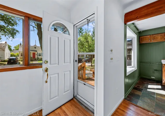 Photo 3 of Single family home for sale at 727 Wordsworth St, Ferndale, MI 48220 | MLS# 20261081000 | Listing updated on 2026-10-07