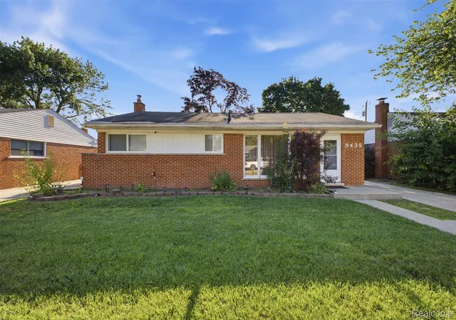 Photo 1 of Single family home for sale at 8439 Centralia St, Dearborn Heights, MI 48127 | MLS# 20261081008 | Listing updated on 2026-10-07