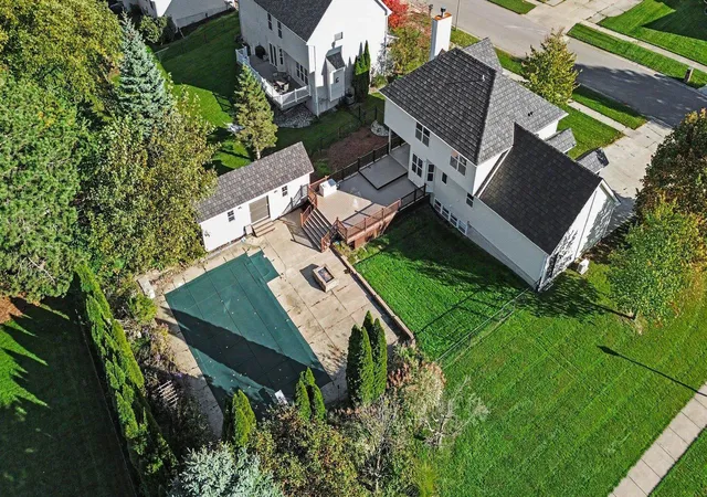 Photo 2 of Single family home for sale at 6732 Conestoga Dr, Lansing, MI 48917 | MLS# 79080074286 | Listing updated on 2026-10-09