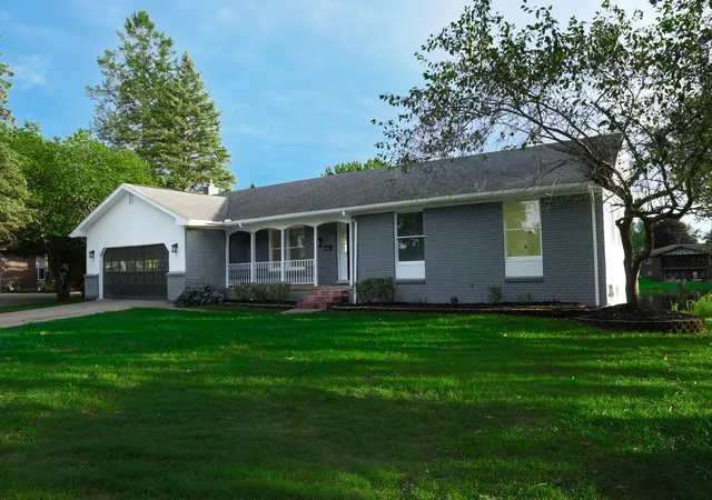 Photo 1 of Single family home for sale at 982 Artdale Dr, White Lake, MI 48383 | MLS# 81026053226 | Listing updated on 2026-10-07