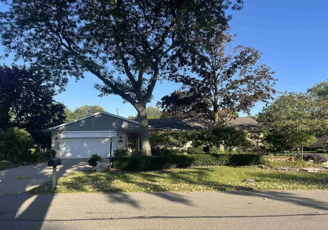 Photo 1 of Single family home for sale at 38550 Santa Barbara St, Clinton Township, MI 48036 | MLS# 58050224045 | Listing updated on 2026-10-09