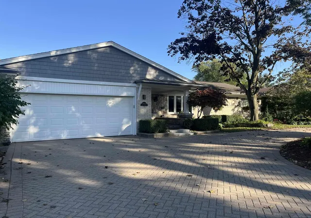 Photo 2 of Single family home for sale at 38550 Santa Barbara St, Clinton Township, MI 48036 | MLS# 58050224045 | Listing updated on 2026-10-09