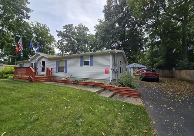 Photo 1 of Single family home for sale at 7995 Ivan Dr, Parma, MI 49269 | MLS# 55026053245 | Listing updated on 2026-10-15